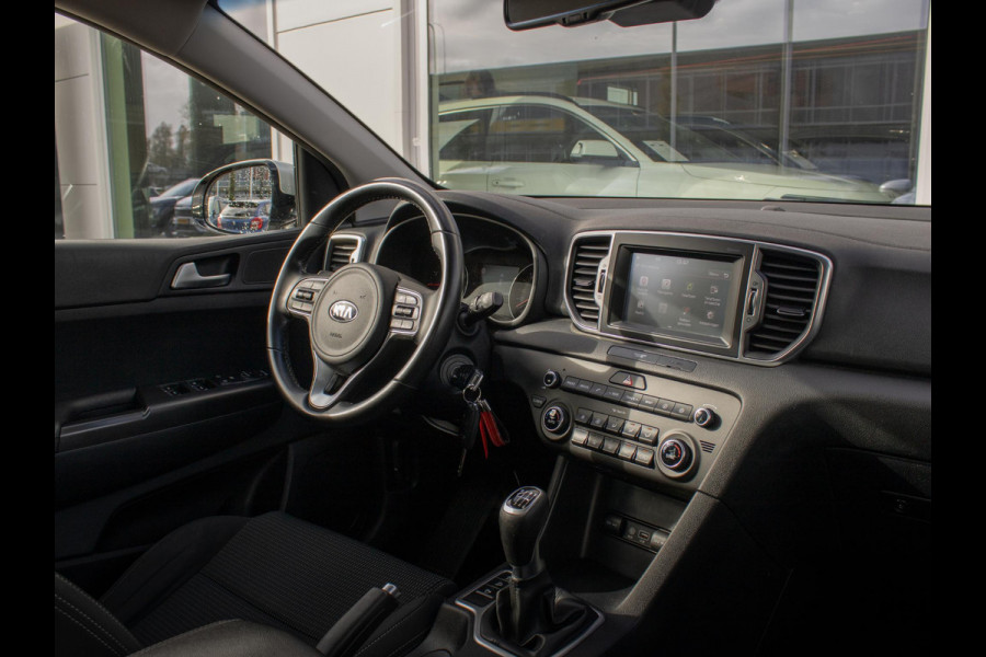 Kia Sportage 1.6 GDI DynamicLine NL auto | Kia dealer onderhouden | Navigatie | Achteruitrijcamera | Trekhaak | Kia Sportage 1.6 GDI DynamicLine NL auto | Kia dealer onderhouden | Navigatie | Achteruitrijcamera | Trekhaak |