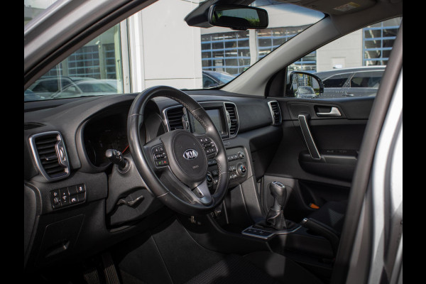 Kia Sportage 1.6 GDI DynamicLine NL auto | Kia dealer onderhouden | Navigatie | Achteruitrijcamera | Trekhaak | Kia Sportage 1.6 GDI DynamicLine NL auto | Kia dealer onderhouden | Navigatie | Achteruitrijcamera | Trekhaak |