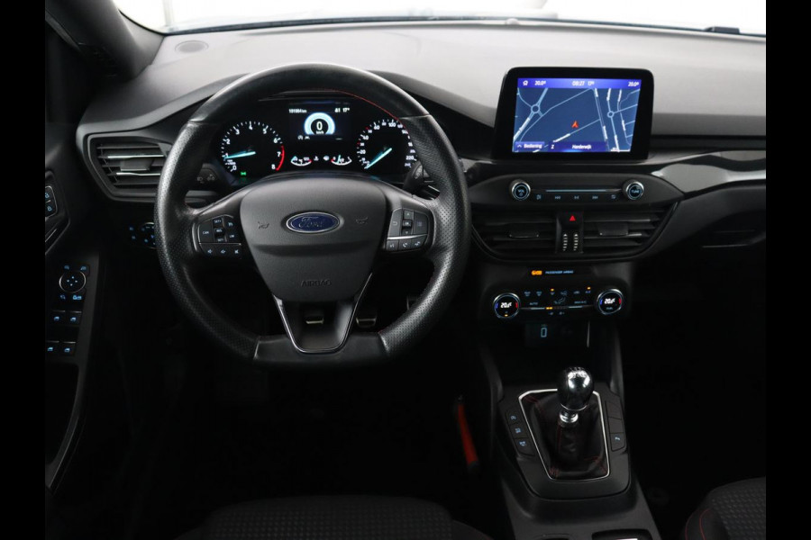 Ford Focus 1.0 EcoBoost ST Line | Trekhaak | Keyless | Carplay | Navigatie | Climate control | Full LED | Parkeerhulp | Cruise control Ford Focus 1.0 EcoBoost ST Line | Trekhaak | Keyless | Carplay | Navigatie | Climate control | Full LED | Parkeerhulp | Cruise control