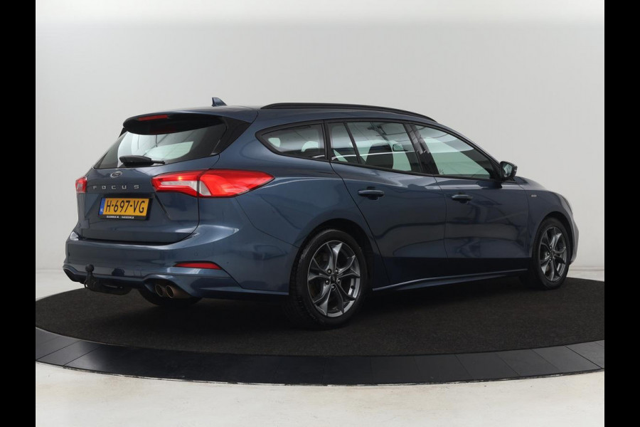 Ford Focus 1.0 EcoBoost ST Line | Trekhaak | Keyless | Carplay | Navigatie | Climate control | Full LED | Parkeerhulp | Cruise control Ford Focus 1.0 EcoBoost ST Line | Trekhaak | Keyless | Carplay | Navigatie | Climate control | Full LED | Parkeerhulp | Cruise control