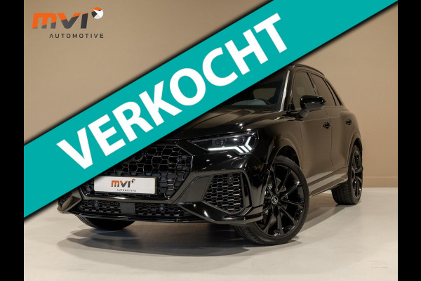 Audi Q3 TFSI RS / 400pk / Panorama dak / Sonos / Kuipstoelen /