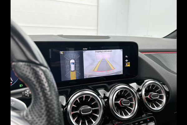 Mercedes-Benz B-Klasse 180 Business Solution AMG | SFEER | PANO | NL-AUTO | STOELVERW | CARPLAY | ACHTERCAM |ETC Mercedes-Benz B-Klasse 180 Business Solution AMG | SFEER | PANO | NL-AUTO | STOELVERW | CARPLAY | ACHTERCAM |ETC