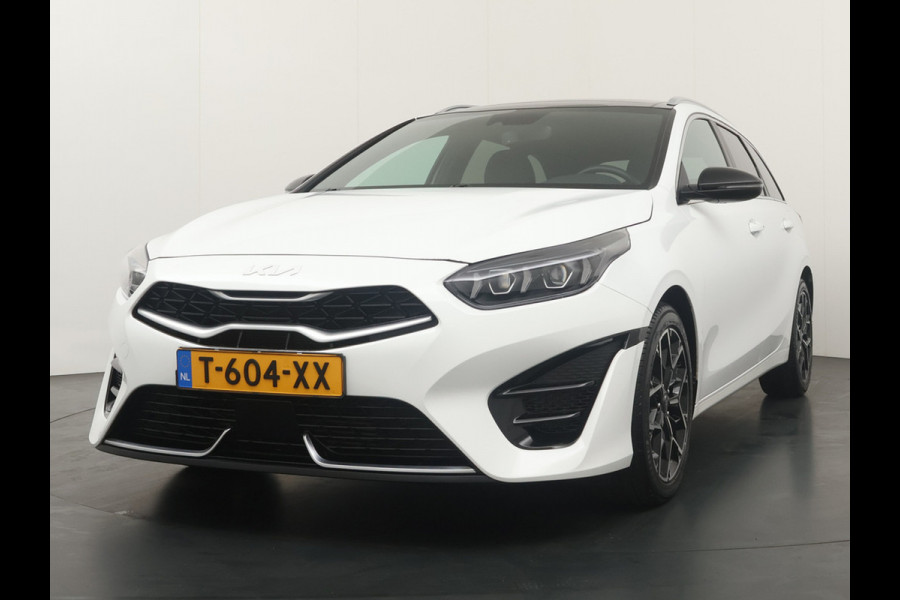 Kia Ceed Sportswagon 1.5 T-GDi GT-Line Automaat - Stoel-/Stuurverwarming - Apple Carplay/Android Auto - Elektrisch bedienbare Achterklep - Schuif-/Kanteldak - - Fabrieksgarantie tot 2030