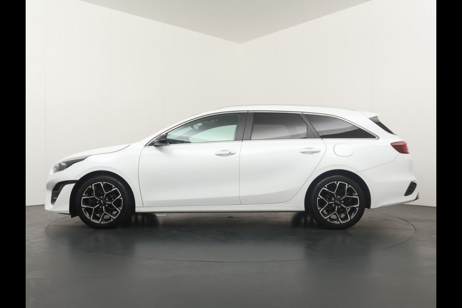 Kia Ceed Sportswagon 1.5 T-GDi GT-Line Automaat - Stoel-/Stuurverwarming - Apple Carplay/Android Auto - Elektrisch bedienbare Achterklep - Schuif-/Kanteldak - - Fabrieksgarantie tot 2030