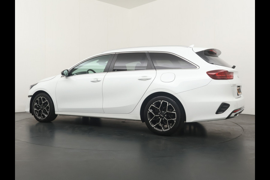 Kia Ceed Sportswagon 1.5 T-GDi GT-Line Automaat - Stoel-/Stuurverwarming - Apple Carplay/Android Auto - Elektrisch bedienbare Achterklep - Schuif-/Kanteldak - - Fabrieksgarantie tot 2030