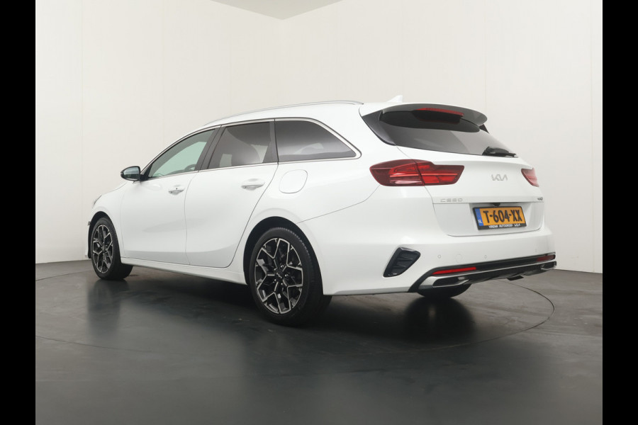 Kia Ceed Sportswagon 1.5 T-GDi GT-Line Automaat - Stoel-/Stuurverwarming - Apple Carplay/Android Auto - Elektrisch bedienbare Achterklep - Schuif-/Kanteldak - - Fabrieksgarantie tot 2030