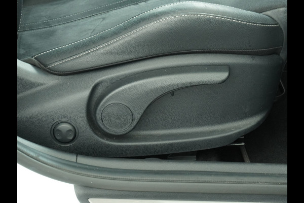 Kia Ceed Sportswagon 1.5 T-GDi GT-Line Automaat - Stoel-/Stuurverwarming - Apple Carplay/Android Auto - Elektrisch bedienbare Achterklep - Schuif-/Kanteldak - - Fabrieksgarantie tot 2030