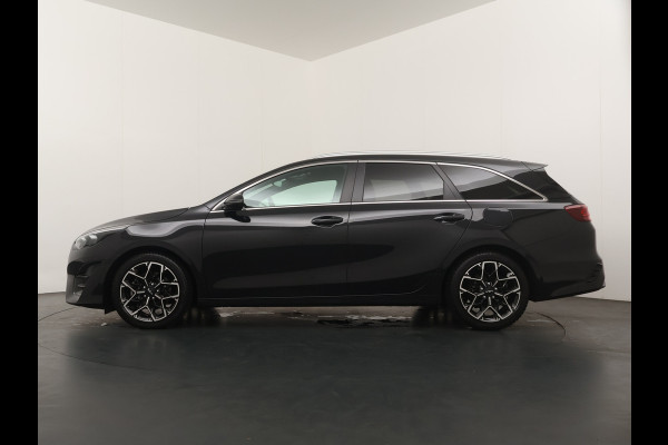 Kia Ceed Sportswagon Automaat 1.5 T-GDi GT-Line - Automatische achterklep - Schuif/Kantel dak - Apple Carplay/Android Auto - Adaptive cruise control - Keyless entry - Fabrieksgarantie t/m 30-06-2030 Kia Ceed Sportswagon Automaat 1.5 T-GDi GT-Line - Automatische achterklep - Schuif/Kantel dak - Apple Carplay/Android Auto - Adaptive cruise control - Keyless entry - Fabrieksgarantie t/m 30-06-2030