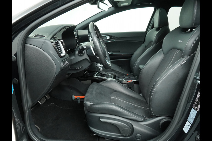 Kia Ceed Sportswagon Automaat 1.5 T-GDi GT-Line - Automatische achterklep - Schuif/Kantel dak - Apple Carplay/Android Auto - Adaptive cruise control - Keyless entry - Fabrieksgarantie t/m 30-06-2030 Kia Ceed Sportswagon Automaat 1.5 T-GDi GT-Line - Automatische achterklep - Schuif/Kantel dak - Apple Carplay/Android Auto - Adaptive cruise control - Keyless entry - Fabrieksgarantie t/m 30-06-2030