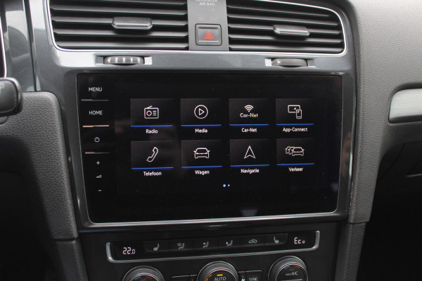 Volkswagen e-Golf E-DITION / CarPlay / Virtual Cockpit / Warmtepomp / 17'' / Parkeerhulp V+A / Stoelverwarming / DAB / ACC Volkswagen e-Golf E-DITION / CarPlay / Virtual Cockpit / Warmtepomp / 17'' / Parkeerhulp V+A / Stoelverwarming / DAB / ACC