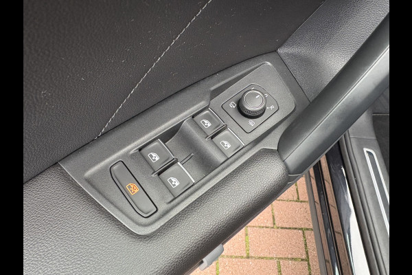 Seat Tarraco 1.5 TSI DSG Xcellence SCHUIFDAK/BEATS/LEDER/DODEHOEK/20INCH