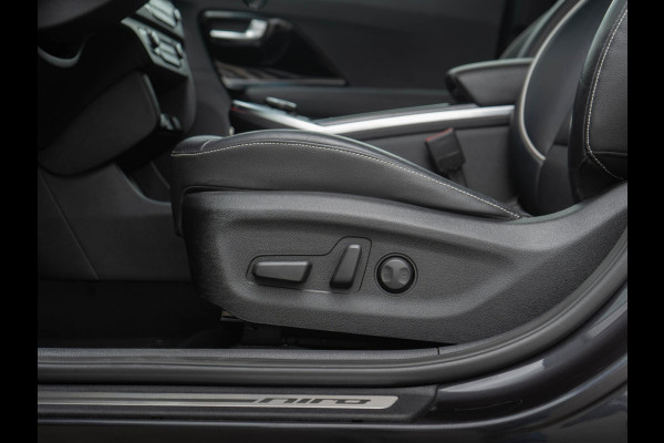 Kia e-Niro ExecutiveLine 64 kWh Dealeronderhouden | Stoel en stuur verwarming | Navigatie | Apple/Android auto |
