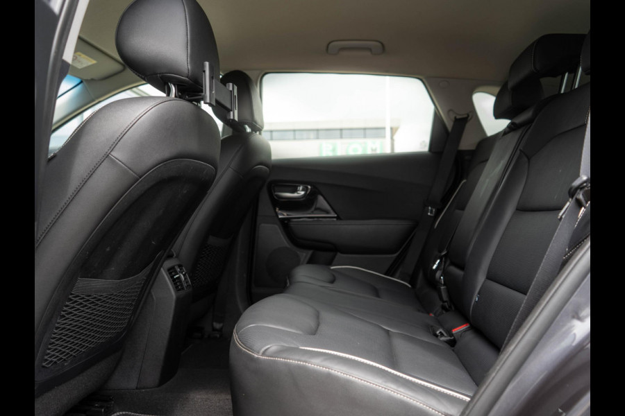 Kia e-Niro ExecutiveLine 64 kWh Dealeronderhouden | Stoel en stuur verwarming | Navigatie | Apple/Android auto |
