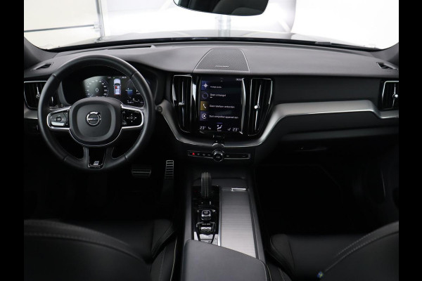 Volvo XC60 2.0 Recharge T8 AWD R Design | Panoramadak | Head-Up | 360 Camera | Stoel & stuurverwarming | Carplay | Keyless | Harman/Kardon | Navigatie | Half leder | Memory | PHEV | Plug In