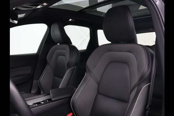 Volvo XC60 2.0 Recharge T8 AWD R Design | Panoramadak | Head-Up | 360 Camera | Stoel & stuurverwarming | Carplay | Keyless | Harman/Kardon | Navigatie | Half leder | Memory | PHEV | Plug In
