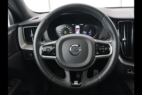 Volvo XC60 2.0 Recharge T8 AWD R Design | Panoramadak | Head-Up | 360 Camera | Stoel & stuurverwarming | Carplay | Keyless | Harman/Kardon | Navigatie | Half leder | Memory | PHEV | Plug In