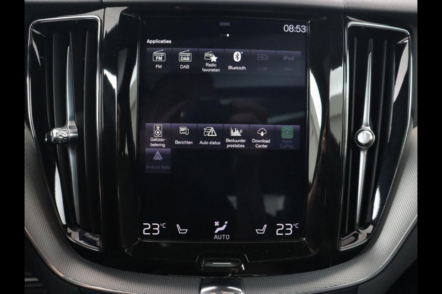 Volvo XC60 2.0 Recharge T8 AWD R Design | Panoramadak | Head-Up | 360 Camera | Stoel & stuurverwarming | Carplay | Keyless | Harman/Kardon | Navigatie | Half leder | Memory | PHEV | Plug In