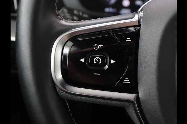 Volvo XC60 2.0 Recharge T8 AWD R Design | Panoramadak | Head-Up | 360 Camera | Stoel & stuurverwarming | Carplay | Keyless | Harman/Kardon | Navigatie | Half leder | Memory | PHEV | Plug In