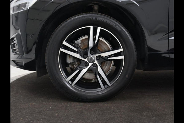 Volvo XC60 2.0 Recharge T8 AWD R Design | Panoramadak | Head-Up | 360 Camera | Stoel & stuurverwarming | Carplay | Keyless | Harman/Kardon | Navigatie | Half leder | Memory | PHEV | Plug In