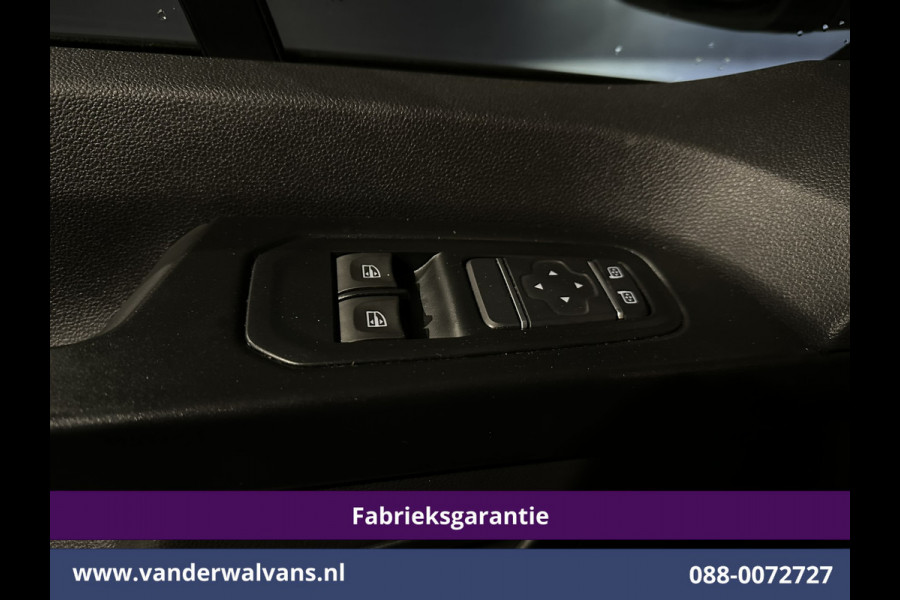 Renault Trafic 2.0 dCi L2H1 Fabrieksgarantie Euro6 Airco | LED | Cruisecontrol | Trekhaak Parkeersensoren, Bijrijdersbank Renault Trafic 2.0 dCi L2H1 Fabrieksgarantie Euro6 Airco | LED | Cruisecontrol | Trekhaak Parkeersensoren, Bijrijdersbank