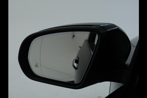 Mercedes-Benz GLA 250 e Plug-In Hybride Trekhaak | Night Pakket |Stoelverwarming voor | Distronic | Achteruitrijcamera | Keyless go | Dodehoek Assist.. Inclusief 24 maanden MB Certified garantie voor Europa.