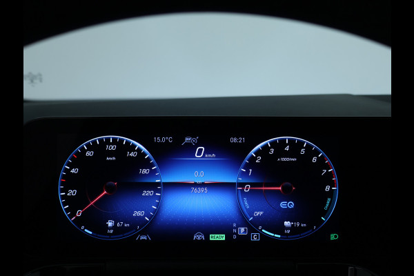 Mercedes-Benz GLA 250 e Plug-In Hybride Trekhaak | Night Pakket |Stoelverwarming voor | Distronic | Achteruitrijcamera | Keyless go | Dodehoek Assist.. Inclusief 24 maanden MB Certified garantie voor Europa.