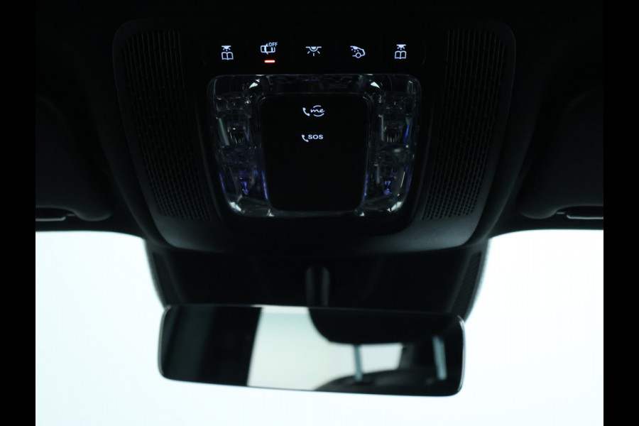 Mercedes-Benz GLA 250 e Plug-In Hybride Trekhaak | Night Pakket |Stoelverwarming voor | Distronic | Achteruitrijcamera | Keyless go | Dodehoek Assist.. Inclusief 24 maanden MB Certified garantie voor Europa.