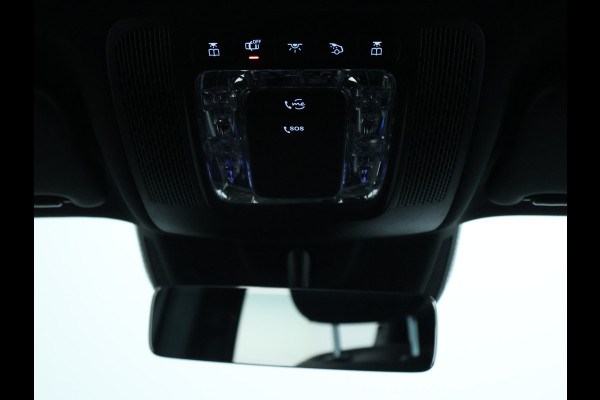 Mercedes-Benz GLA 250 e Plug-In Hybride Trekhaak | Night Pakket |Stoelverwarming voor | Distronic | Achteruitrijcamera | Keyless go | Dodehoek Assist.. Inclusief 24 maanden MB Certified garantie voor Europa.