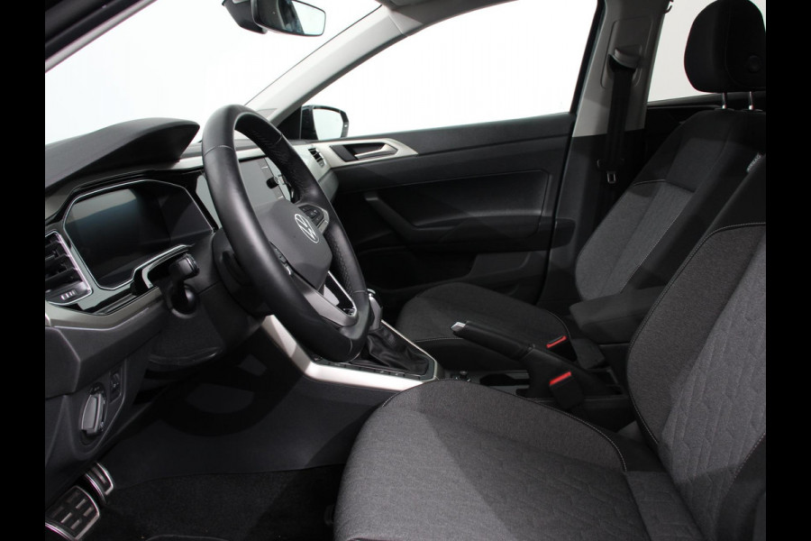 Volkswagen Polo 1.0 TSI Move DSG | Navigatie | Apple Carplay/Android Auto | Airco | Digitale Cockpit | Adaptive Cruise Control | Lichtmetalen Velgen | Parkeer sensoren V+A | Stoelverwarming