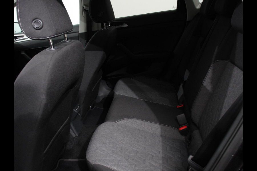 Volkswagen Polo 1.0 TSI Move DSG | Navigatie | Apple Carplay/Android Auto | Airco | Digitale Cockpit | Adaptive Cruise Control | Lichtmetalen Velgen | Parkeer sensoren V+A | Stoelverwarming