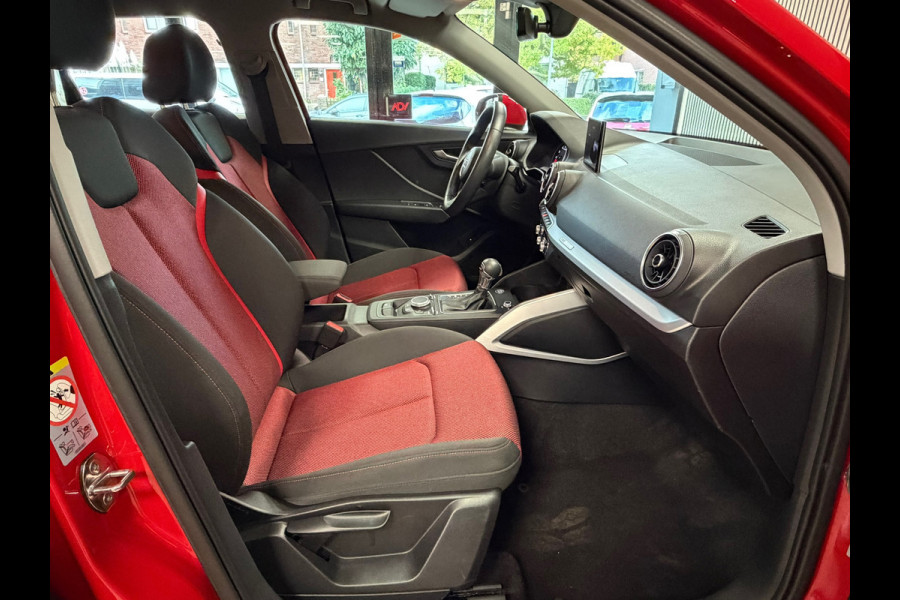 Audi Q2 35 TFSI S Edition AUT. ADAPTIEVE CRUISE CONTROL PDC STOELVERWARMING AIRCO BLUETOOTH