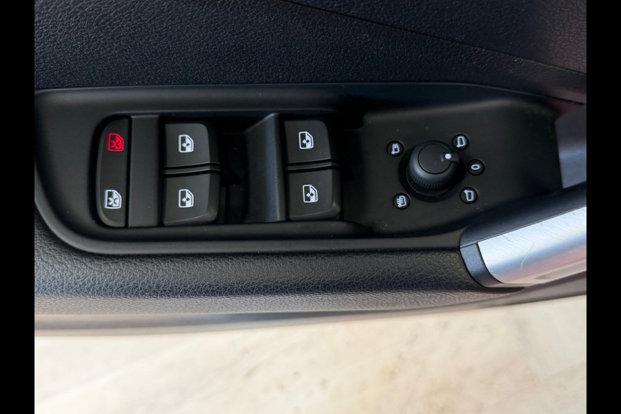 Audi Q2 35 TFSI S Edition AUT. ADAPTIEVE CRUISE CONTROL PDC STOELVERWARMING AIRCO BLUETOOTH