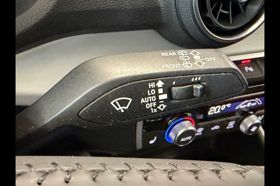 Audi Q2 35 TFSI S Edition AUT. ADAPTIEVE CRUISE CONTROL PDC STOELVERWARMING AIRCO BLUETOOTH