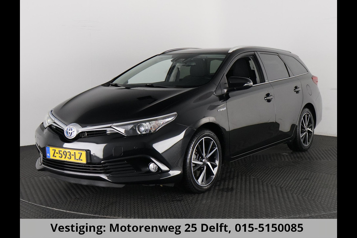 Toyota Auris Touring Sports 1.8 HYBRID DYNAMIC ULTIMATE NAVI GARANTIE 7-2027 STOELVERWARMING . PARKEERSENSOREN .CAMERA . Toyota Auris Touring Sports 1.8 HYBRID DYNAMIC ULTIMATE NAVI GARANTIE 7-2027 STOELVERWARMING . PARKEERSENSOREN .CAMERA .