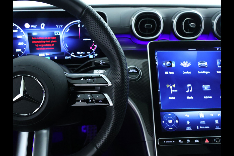 Mercedes-Benz C-Klasse Estate 300 e AMG Plug-In Hybride AMG Line | Trekhaak | Panorama Schuif-Kanrteldak | Distronic | Stuur en Stoelverwarming. Inclusief 24 maanden Mercedes-Benz Certified garantie voor Europa.