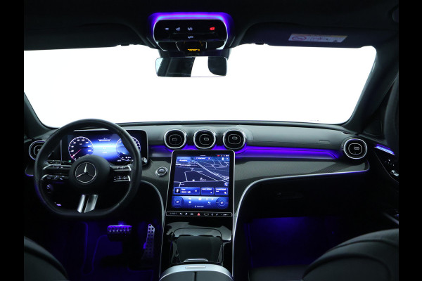 Mercedes-Benz C-Klasse Estate 300 e AMG Plug-In Hybride AMG Line | Trekhaak | Panorama Schuif-Kanrteldak | Distronic | Stuur en Stoelverwarming. Inclusief 24 maanden Mercedes-Benz Certified garantie voor Europa.
