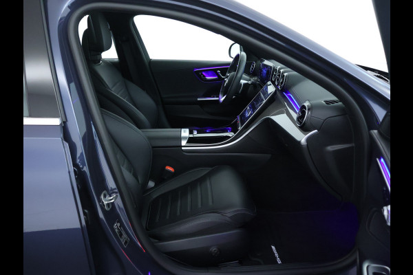 Mercedes-Benz C-Klasse Estate 300 e AMG Plug-In Hybride AMG Line | Trekhaak | Panorama Schuif-Kanrteldak | Distronic | Stuur en Stoelverwarming. Inclusief 24 maanden Mercedes-Benz Certified garantie voor Europa.