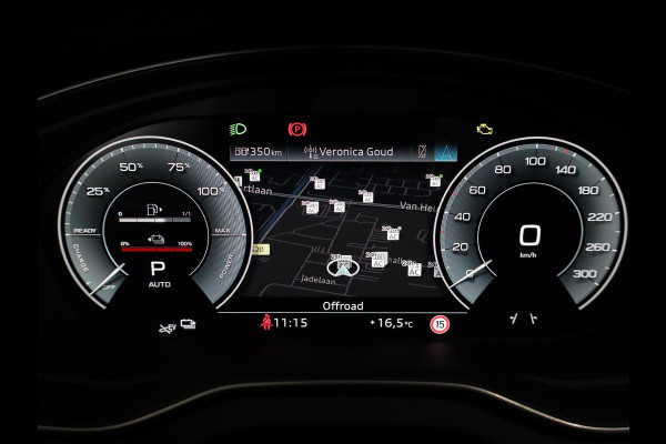 Audi Q5 55 TFSI e quattro S Competition 367 pk S-tronic | Verlengde garantie | Navigatie | Panoramadak | Trekhaak (wegklapbaar) | Parkeersensoren | Achteruitrijcamera | Stoelverwarming v/a | S-Line |