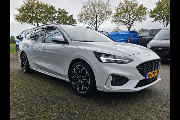 Ford FOCUS Wagon 1.0 EcoBoost ST Line X Business AGR-stoelen | Winter Pack | Full LED | 18 inch lichtmetalen velgen