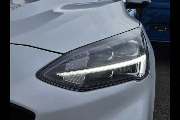 Ford FOCUS Wagon 1.0 EcoBoost ST Line X Business AGR-stoelen | Winter Pack | Full LED | 18 inch lichtmetalen velgen