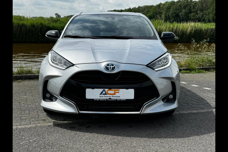 Toyota Yaris 1.5 Hybrid Executive stuur en stoelverwarm. half leer HUD vol Toyota Yaris 1.5 Hybrid Executive stuur en stoelverwarm. half leer HUD vol