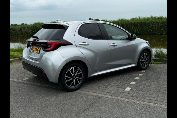 Toyota Yaris 1.5 Hybrid Executive stuur en stoelverwarm. half leer HUD vol Toyota Yaris 1.5 Hybrid Executive stuur en stoelverwarm. half leer HUD vol