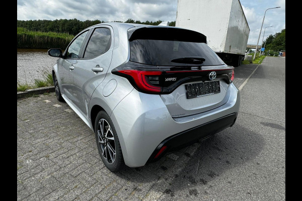 Toyota Yaris 1.5 Hybrid Executive stuur en stoelverwarm. half leer HUD vol Toyota Yaris 1.5 Hybrid Executive stuur en stoelverwarm. half leer HUD vol