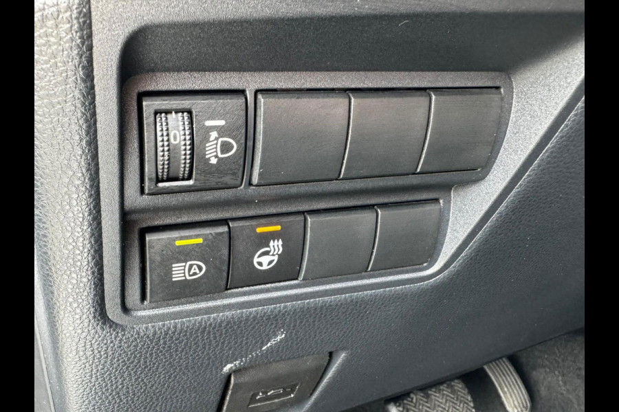 Toyota Yaris 1.5 Hybrid Executive stuur en stoelverwarm. half leer HUD vol Toyota Yaris 1.5 Hybrid Executive stuur en stoelverwarm. half leer HUD vol