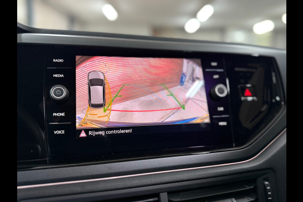 Volkswagen Taigo 1.0 TSI R-Line Business DSG | Pano | Virtual Cockpit | ACC | IQ.Light | Navi | Camera Volkswagen Taigo 1.0 TSI R-Line Business DSG | Pano | Virtual Cockpit | ACC | IQ.Light | Navi | Camera