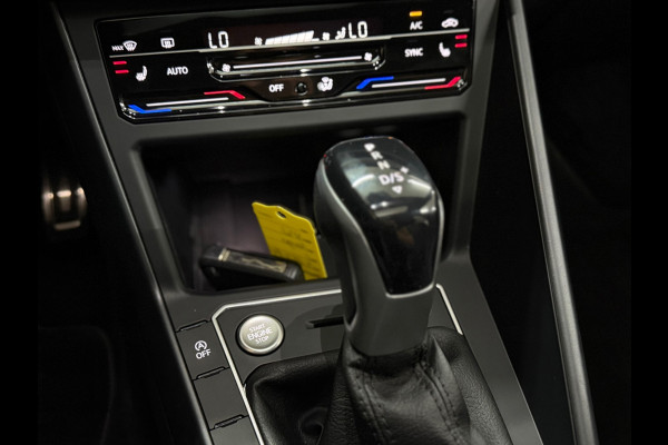 Volkswagen Taigo 1.0 TSI R-Line Business DSG | Pano | Virtual Cockpit | ACC | IQ.Light | Navi | Camera Volkswagen Taigo 1.0 TSI R-Line Business DSG | Pano | Virtual Cockpit | ACC | IQ.Light | Navi | Camera