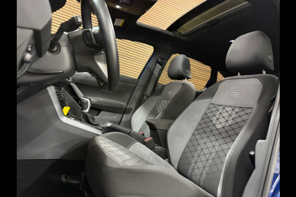 Volkswagen Taigo 1.0 TSI R-Line Business DSG | Pano | Virtual Cockpit | ACC | IQ.Light | Navi | Camera Volkswagen Taigo 1.0 TSI R-Line Business DSG | Pano | Virtual Cockpit | ACC | IQ.Light | Navi | Camera