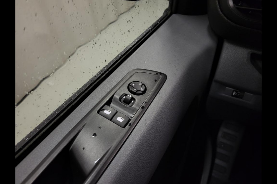 Opel Vivaro-e Combi 50kWh L2/H1 9-Personenbus 220km Actieradius!