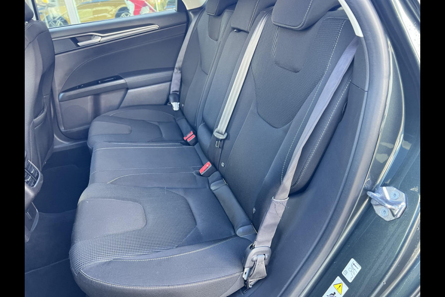 Ford Mondeo Wagon 2.0 IVCT HEV Titanium 187pk | Full LED | Winterpack | Trekhaak | SYNC 3 Navigatie