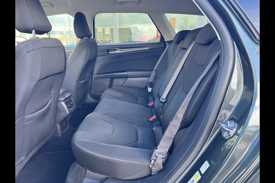 Ford Mondeo Wagon 2.0 IVCT HEV Titanium 187pk | Full LED | Winterpack | Trekhaak | SYNC 3 Navigatie